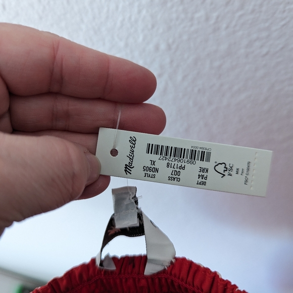 Dainty Floral Dress - Picture 3 of 5